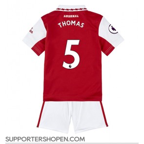 Arsenal Thomas Partey #5 Hemmatröja Barn 2022-23 Kortärmad (+ korta byxor)